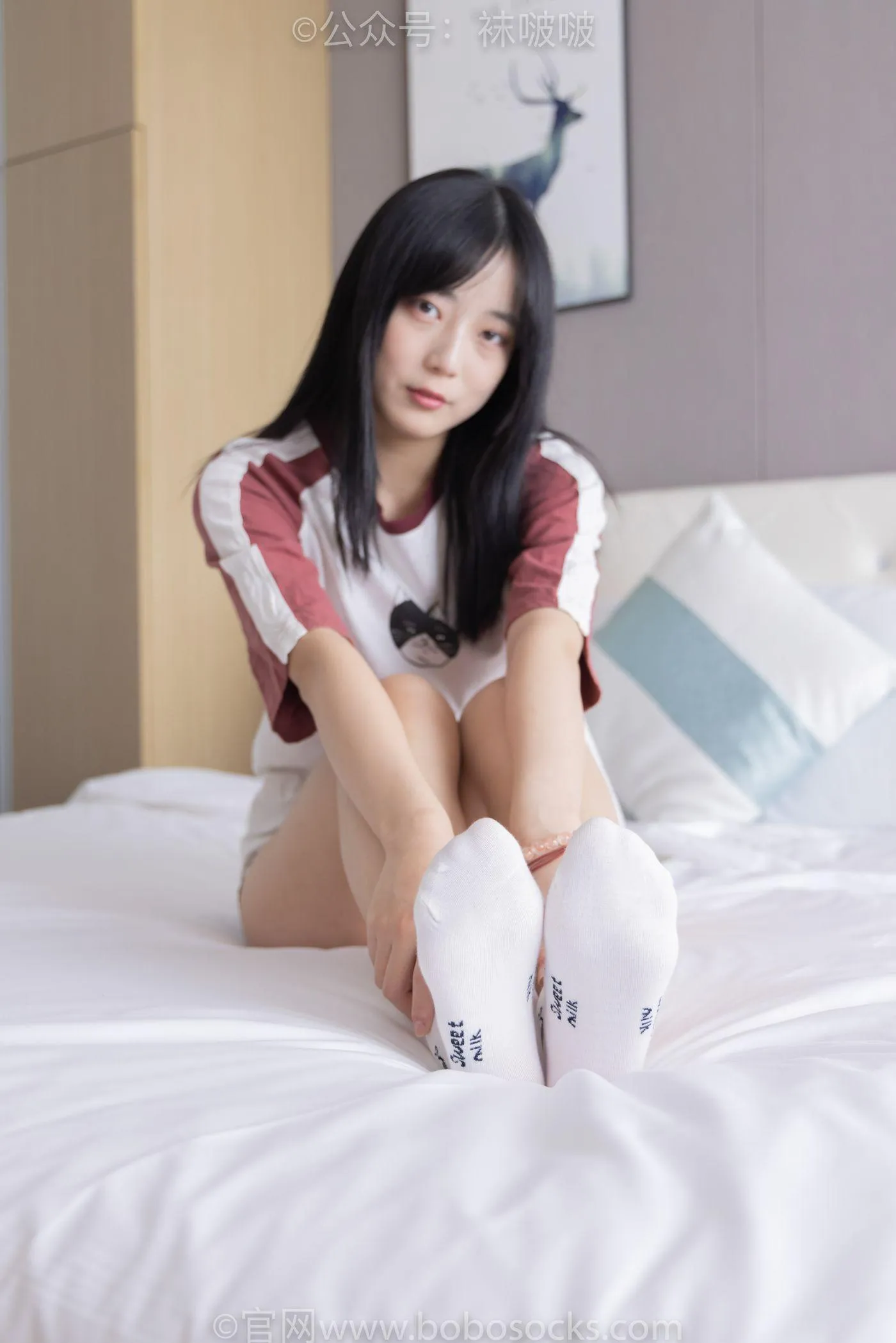 [BoBoSocks袜啵啵]NO.036 菠萝-帆布鞋、白棉袜、裸足 [138P]插图3